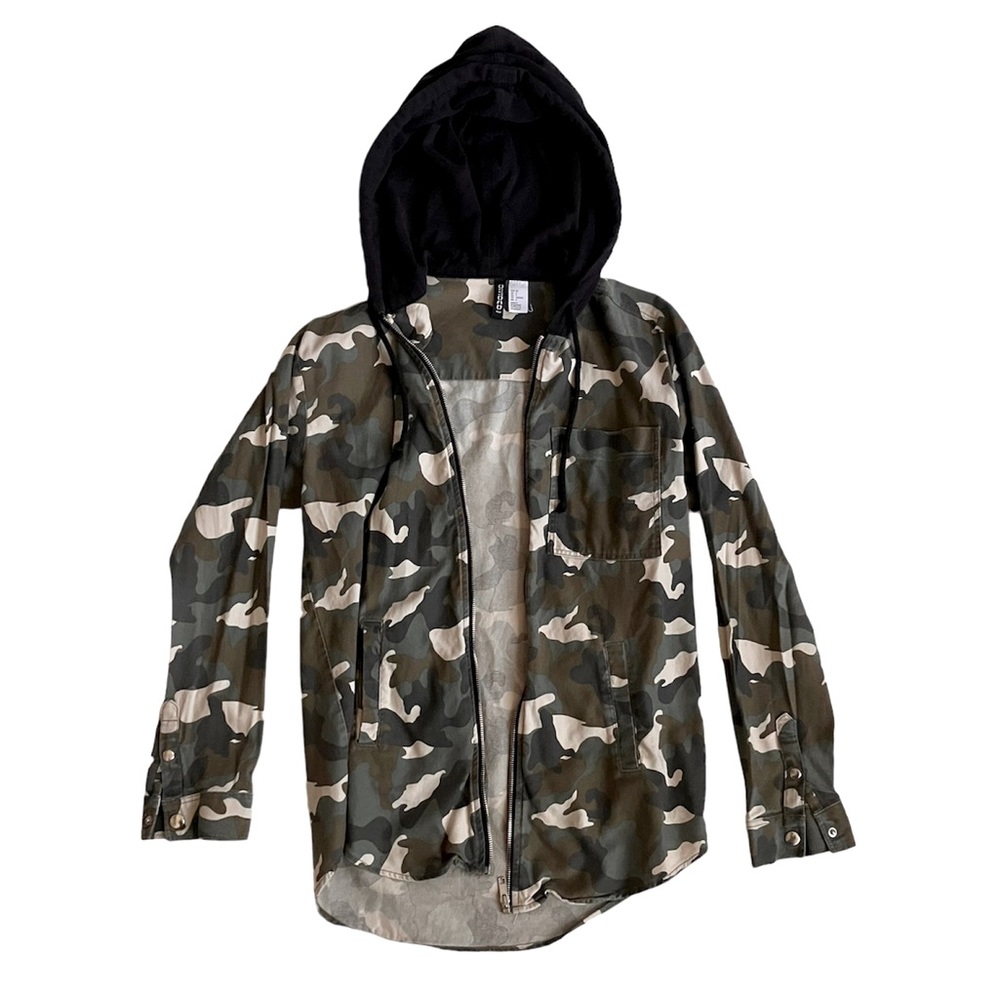 Divided Women’s Camouflage Zipped Hoodie